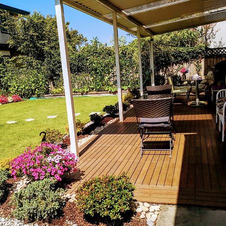 Great Guest Suite In A Gorgeous House Ню Уестминстър Екстериор снимка