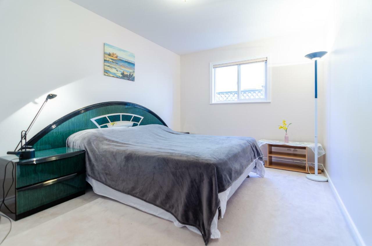 Great Guest Suite In A Gorgeous House Ню Уестминстър Екстериор снимка