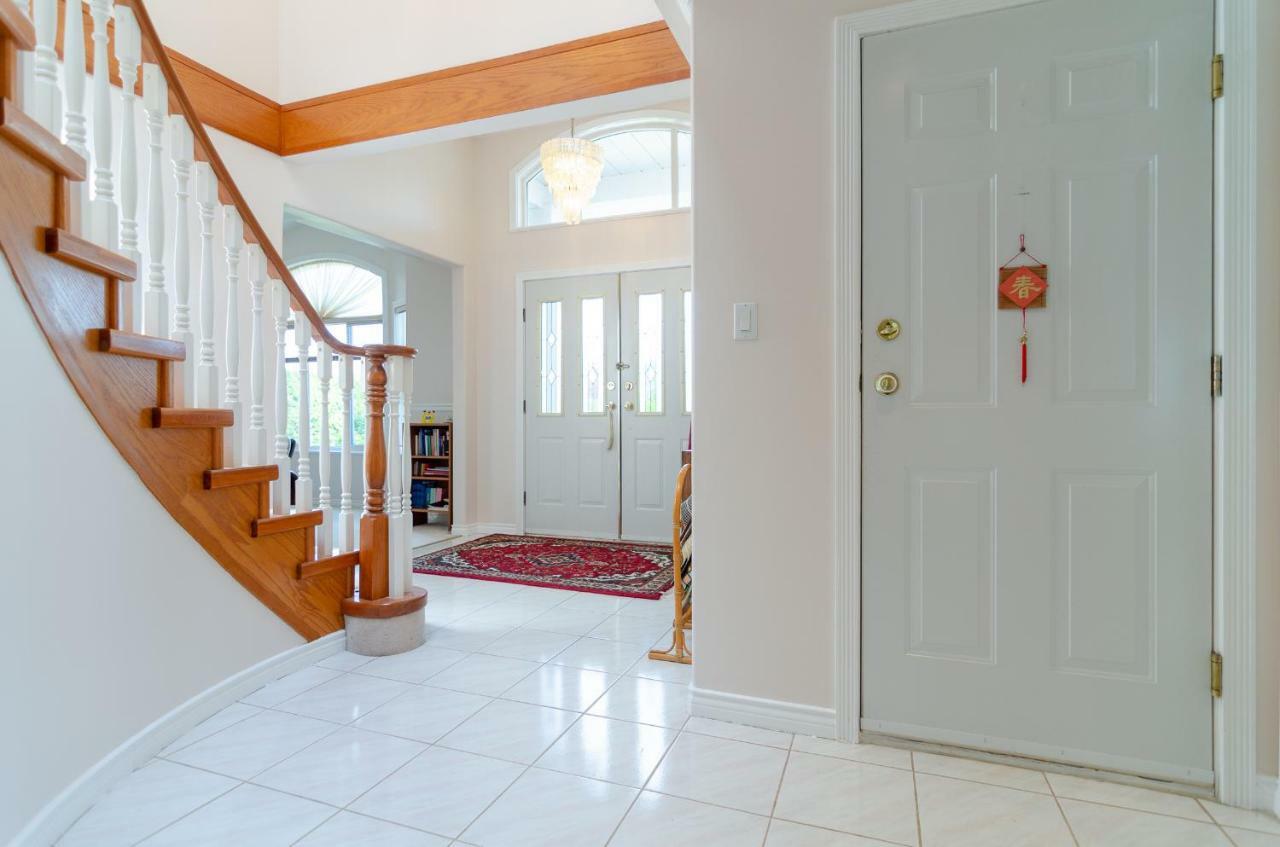 Great Guest Suite In A Gorgeous House Ню Уестминстър Екстериор снимка