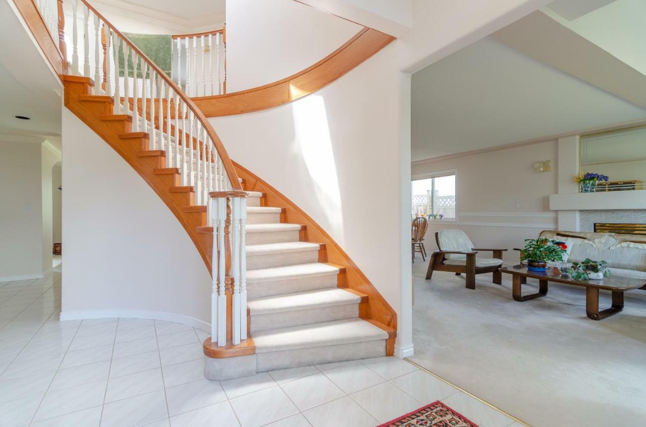 Great Guest Suite In A Gorgeous House Ню Уестминстър Екстериор снимка