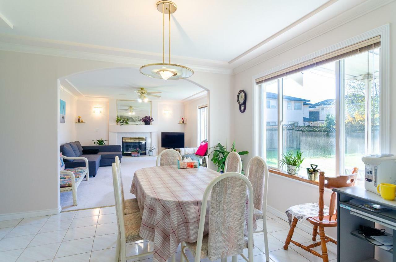 Great Guest Suite In A Gorgeous House Ню Уестминстър Екстериор снимка